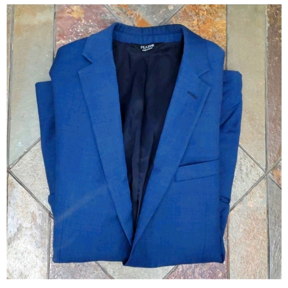 JoS.A.BANK Men's Traveler Blazer. 44L slimfit